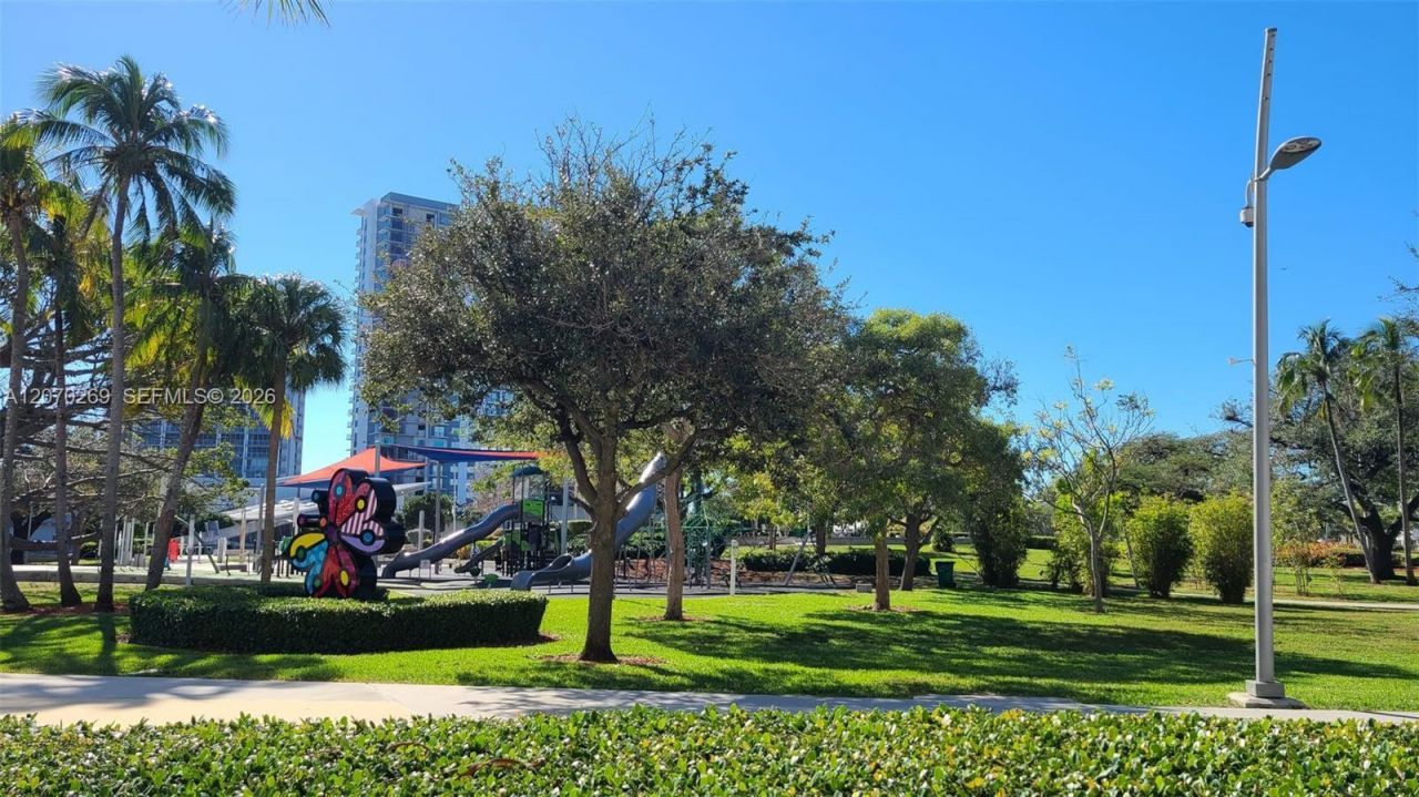 1830 Radius Dr , Unit 903, Hollywood, FL 33020 Photo