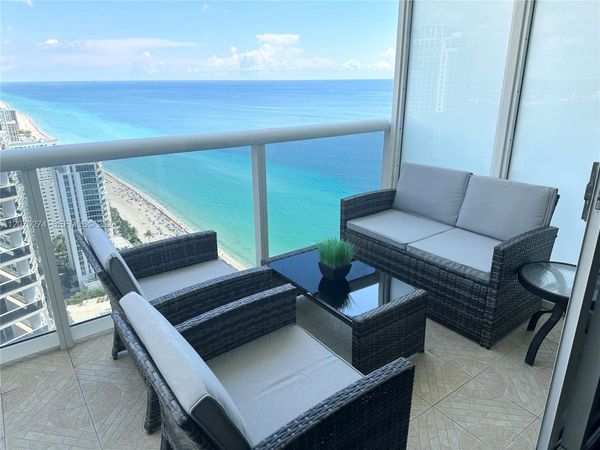 Unit 4109, Hallandale Beach, FL 33009