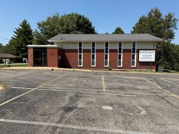 49 Circle Way, St Peters, MO 63376