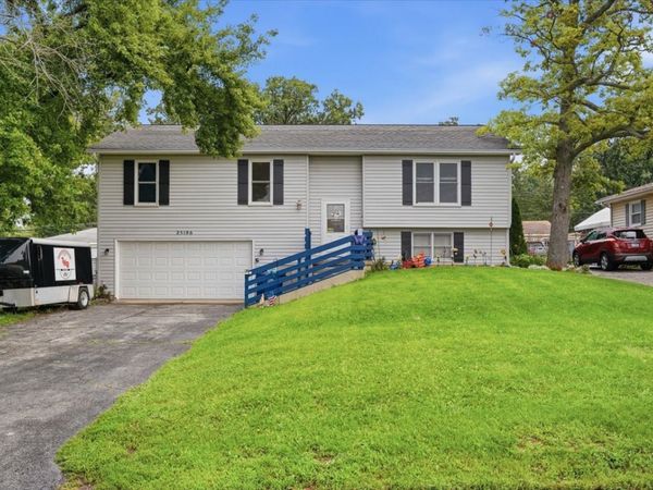 25196 W MONAVILLE Road , Lake Villa, IL 60046