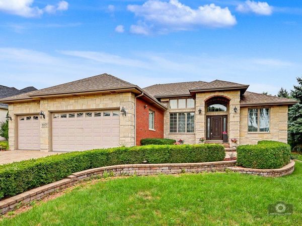 16609 Sterling Drive , Lemont, IL 60439