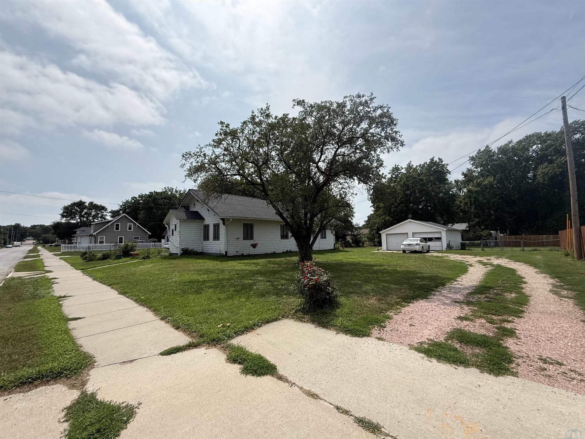2223 Myrtle Street, Sioux City, IA 51103 Main Photo