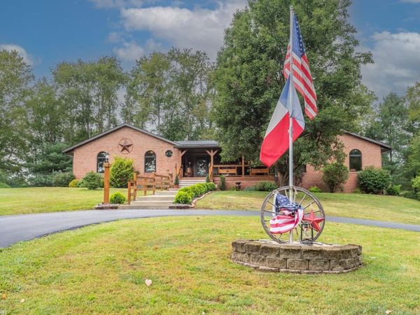 1780 W Lancaster Drive, Bloomington, IN 47404