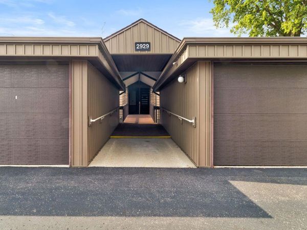 2929 Byron Center Avenue SW, Unit F, Wyoming, MI 49519