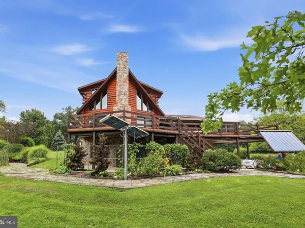 271 RAKE FACTORY ROAD, BIGLERVILLE, PA 17307