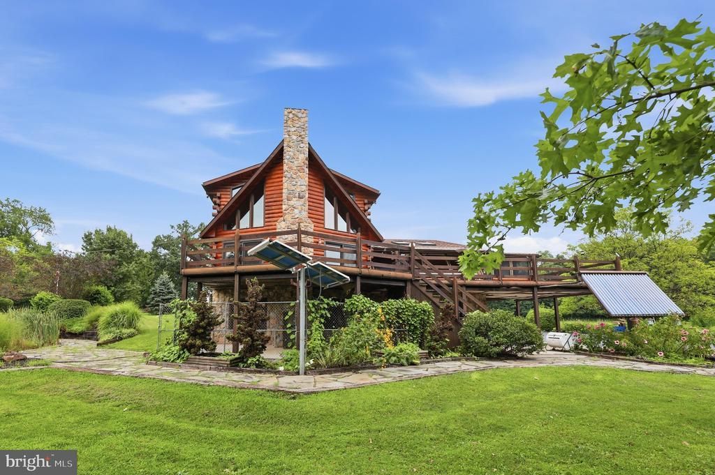 271 RAKE FACTORY ROAD, BIGLERVILLE, PA 17307