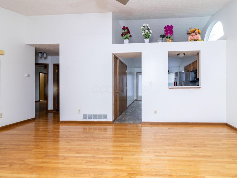 8588 Leader Drive, Galloway, OH 43119 Photo 10