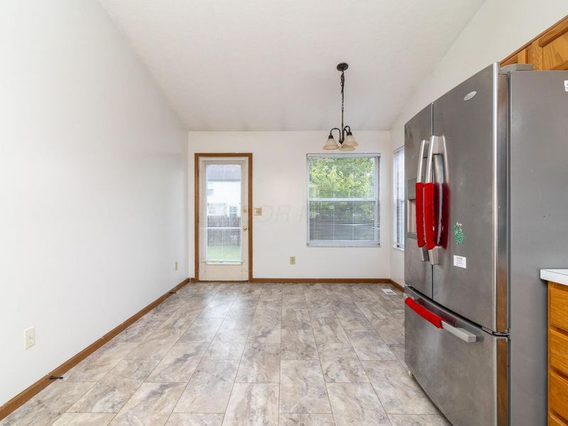 8588 Leader Drive, Galloway, OH 43119 Photo 12