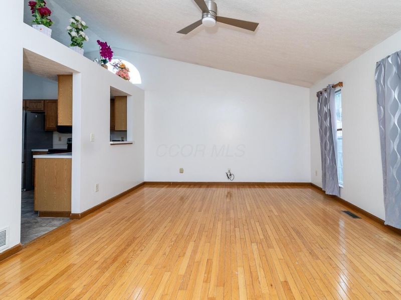 8588 Leader Drive, Galloway, OH 43119 Photo 8