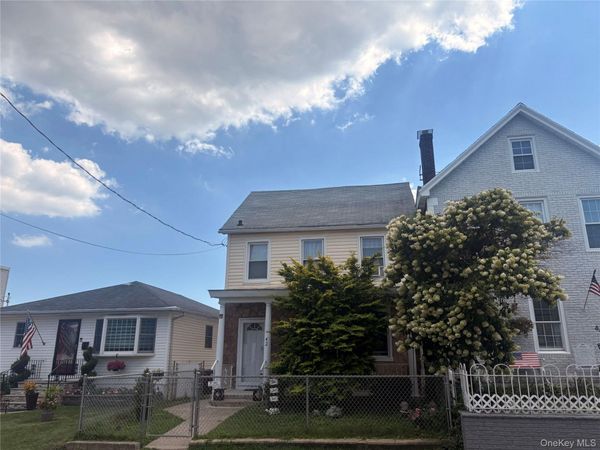 42 Saint Marys Avenue , Staten Island, NY 10305