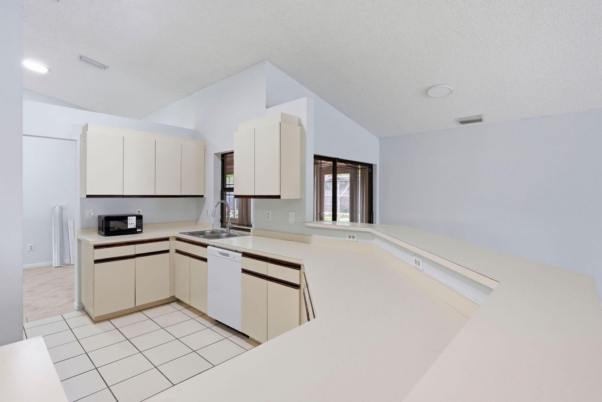 2171 NW 76th Avenue, Margate, FL 33063 Photo