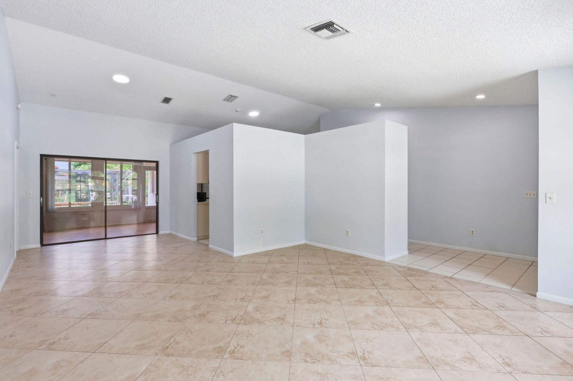 2171 NW 76th Avenue, Margate, FL 33063 Photo