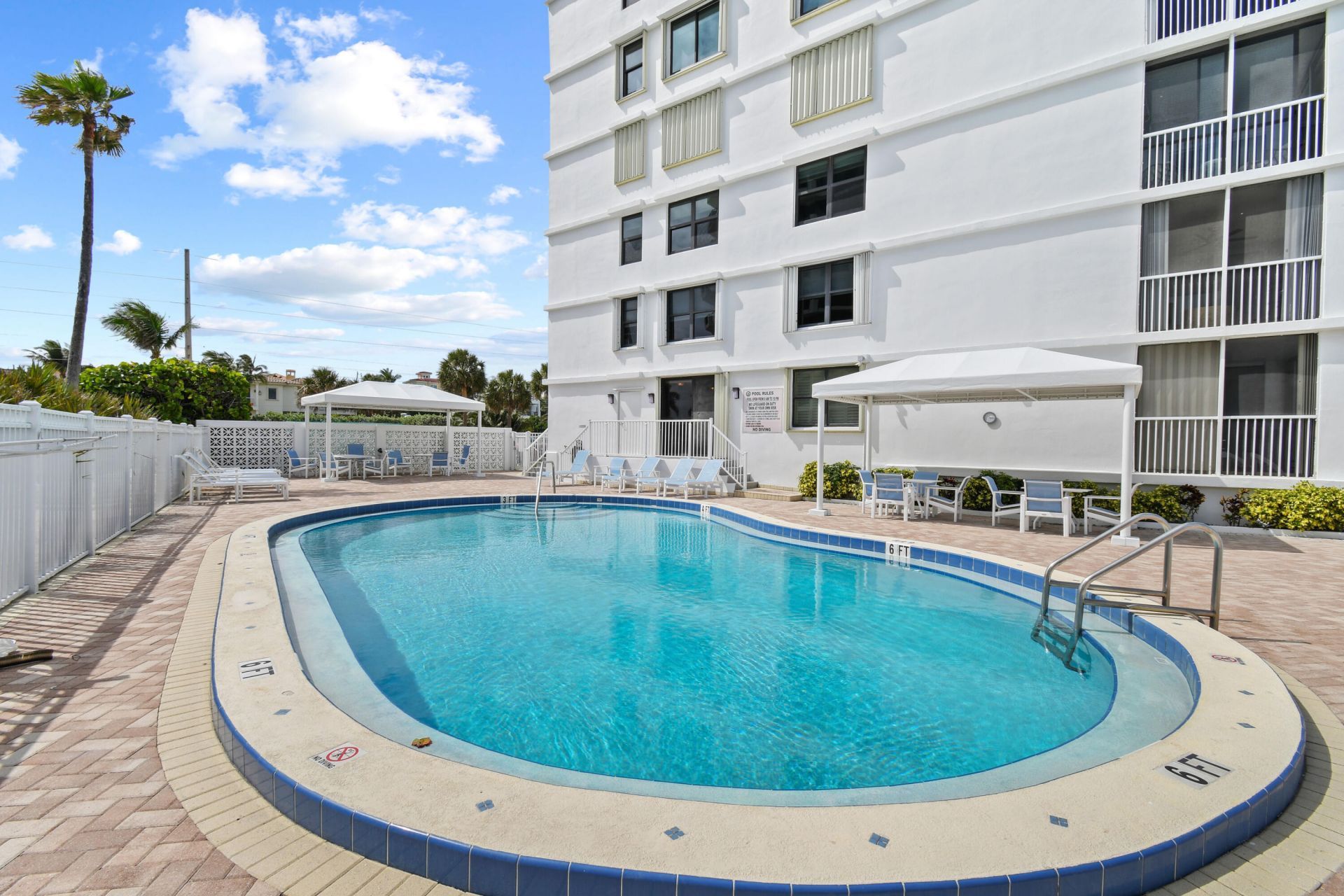 840 Ocean Drive, Unit 404, Juno Beach, FL 33408 Photo