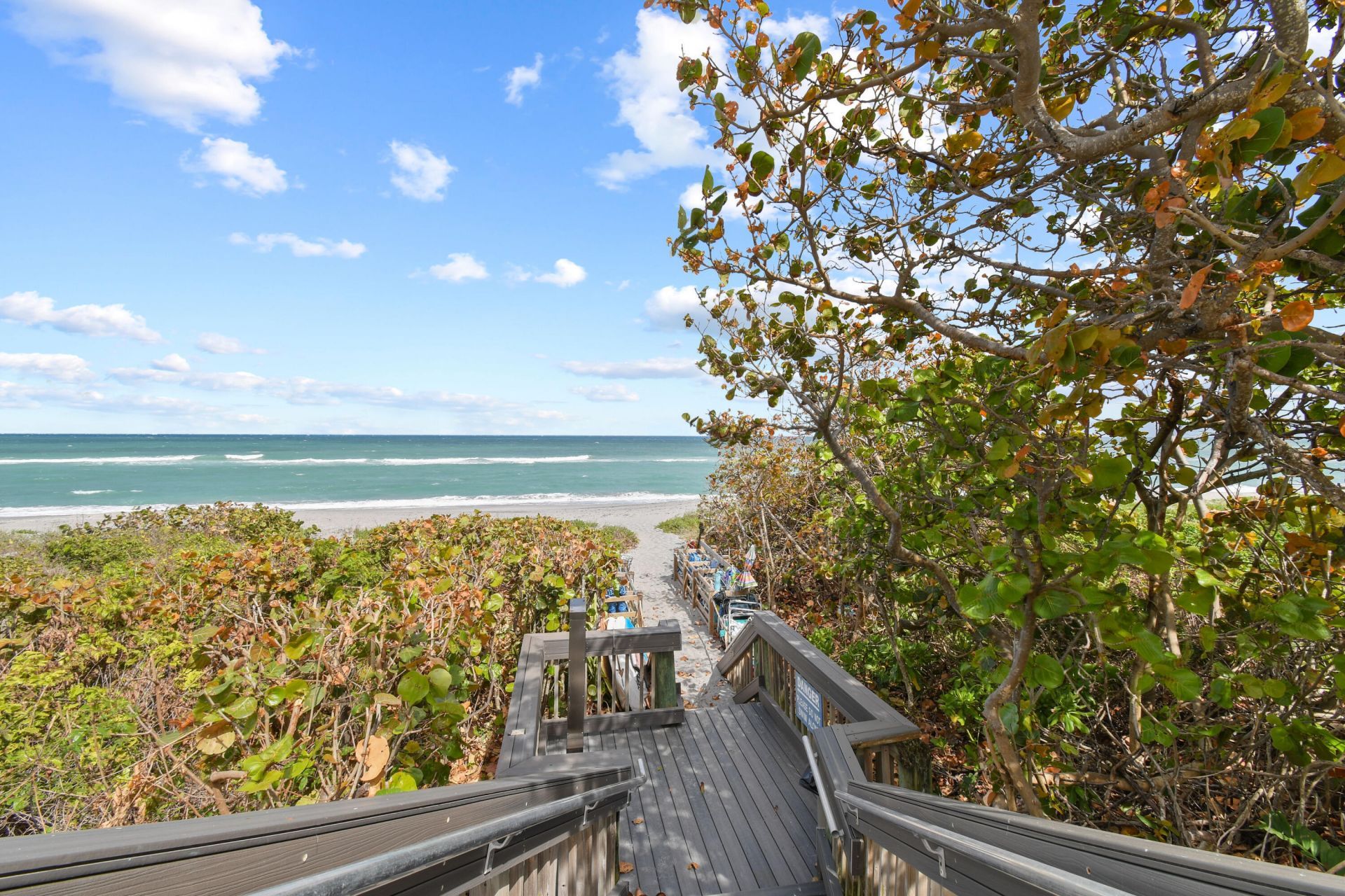 840 Ocean Drive, Unit 404, Juno Beach, FL 33408 Photo