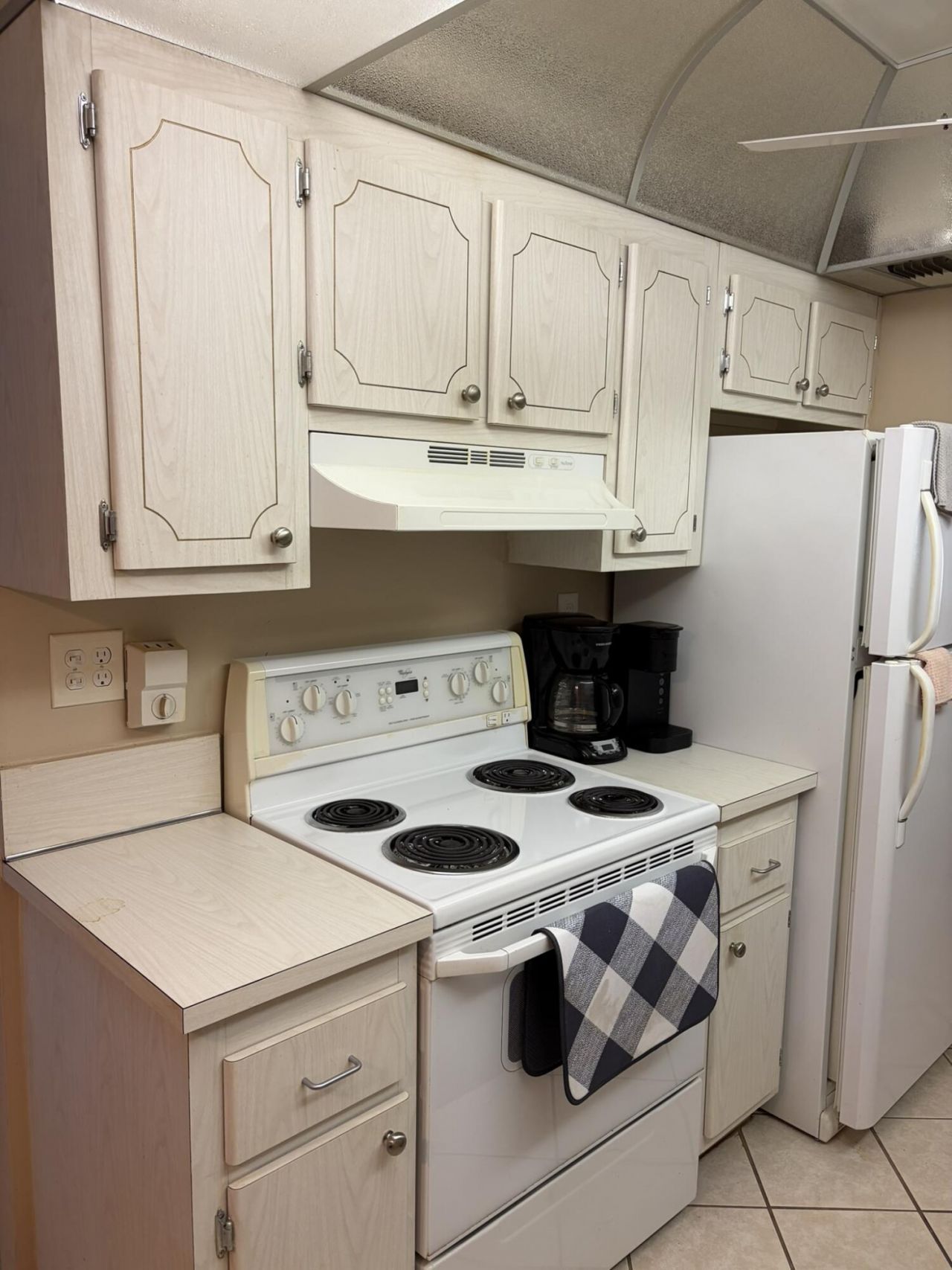 2649 NW 48th Terrace, Unit 340, Lauderdale Lakes, FL 33313 Photo