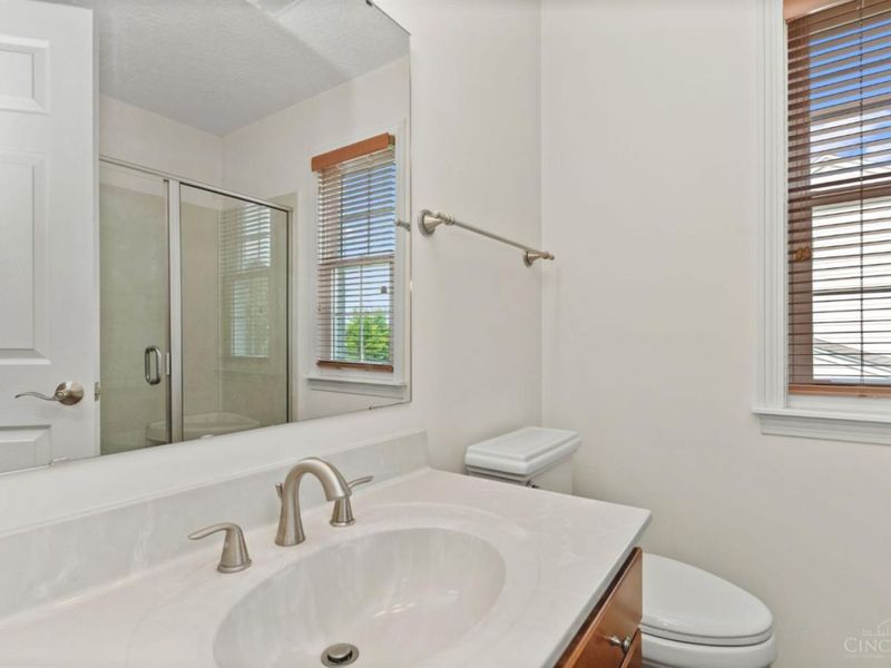 102 Lights Pointe Court, Ohio Township, OH 45157 Photo 19
