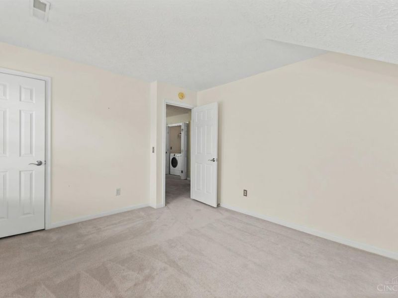 102 Lights Pointe Court, Ohio Township, OH 45157 Photo 22