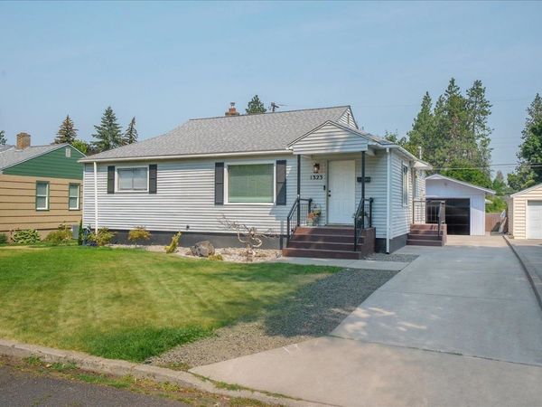 1323 E 41st Ave, Spokane, WA 99203
