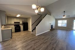 509 Dolphin Drive photo 4
