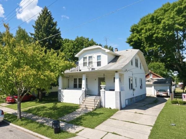 4704 18th AVENUE, Kenosha, WI 53140