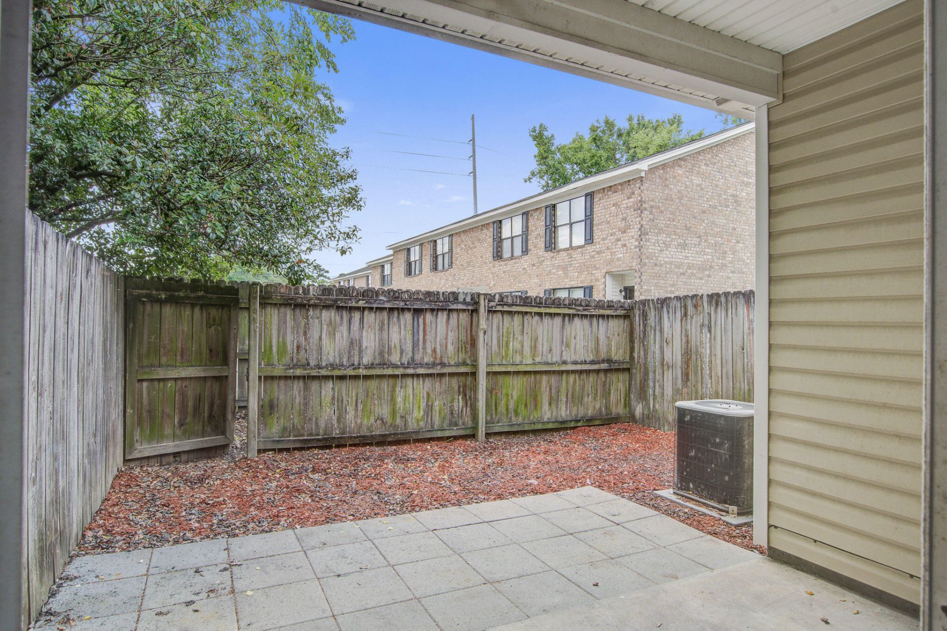 1003 Lexi Court Photo 25