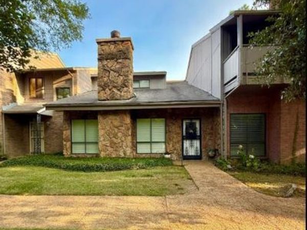 5125 Old Canton Road, Jackson, MS 39211