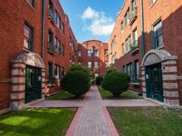 3944 N Fremont Street , Unit 1, Chicago, IL 60613