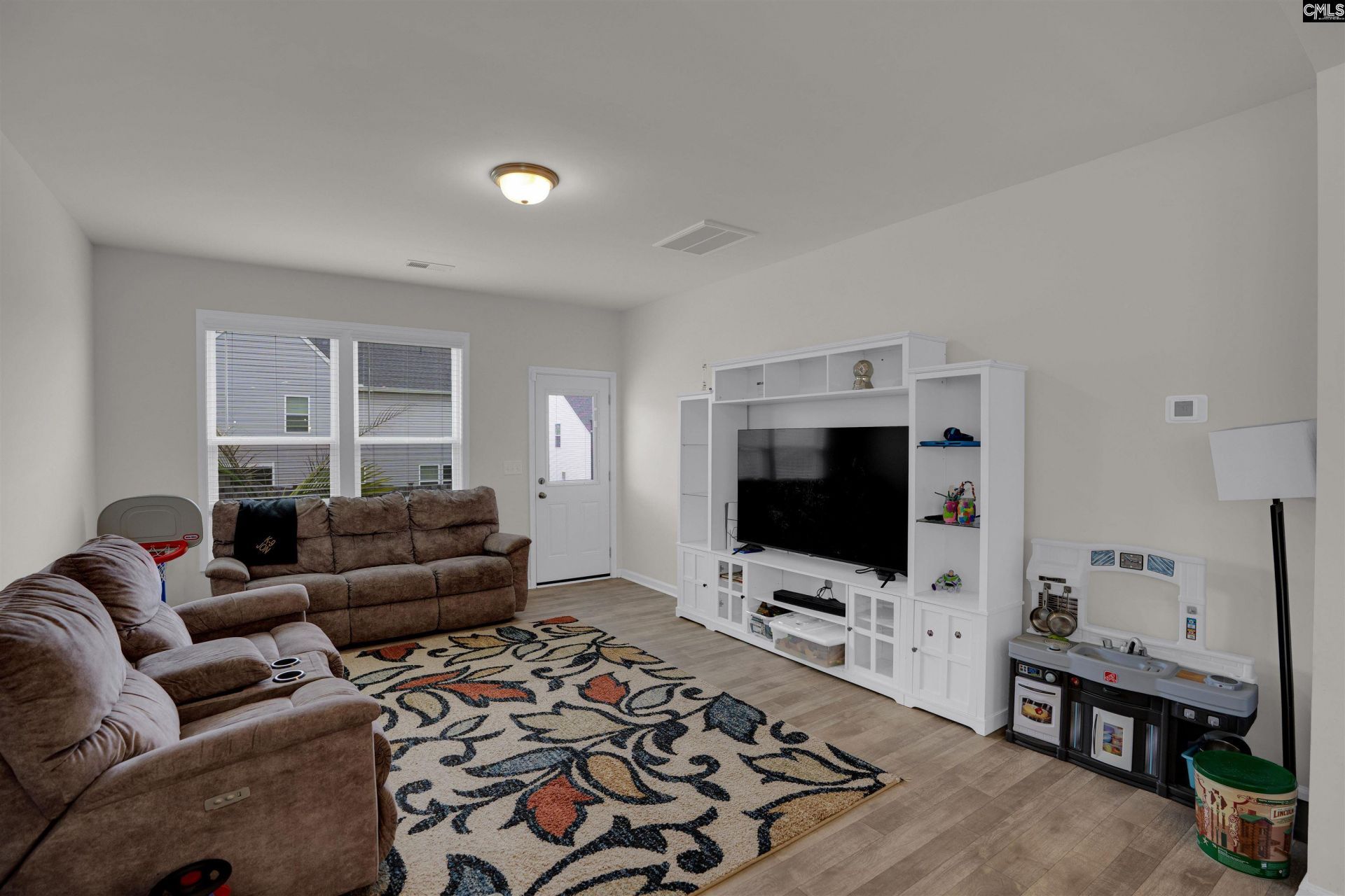 428 June Gold Lane  Photo 15