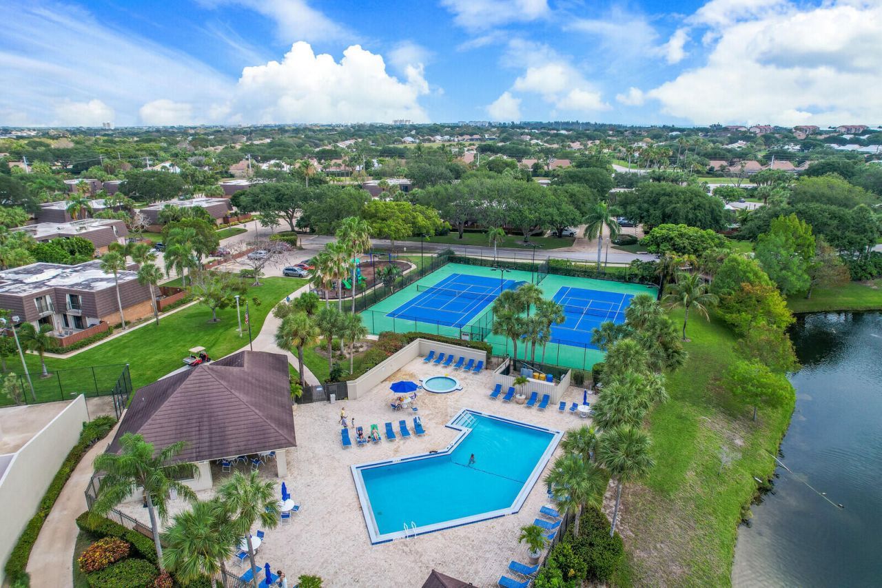 1916 19th Court, Jupiter, FL 33477 Photo