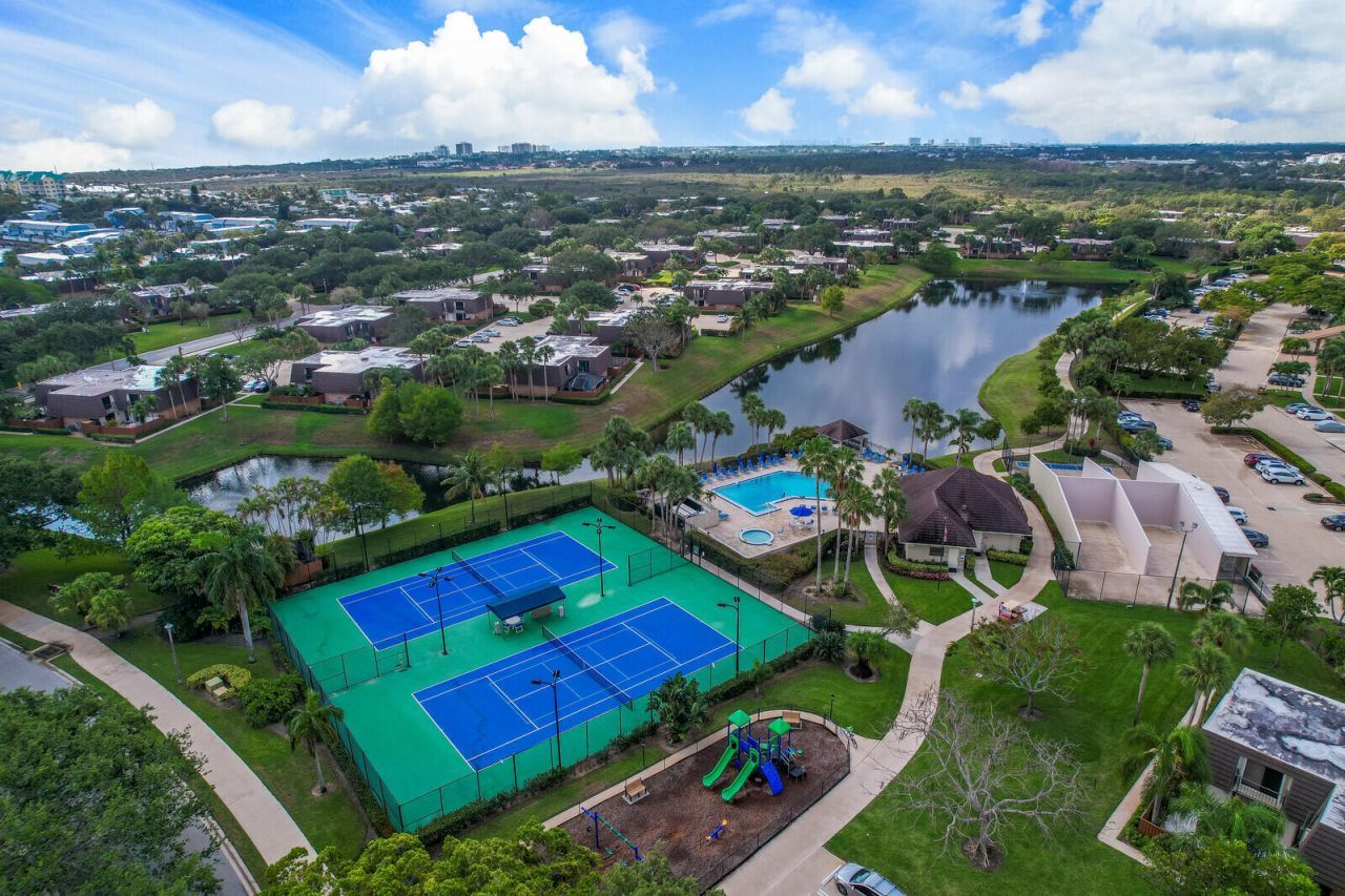 1916 19th Court, Jupiter, FL 33477 Photo