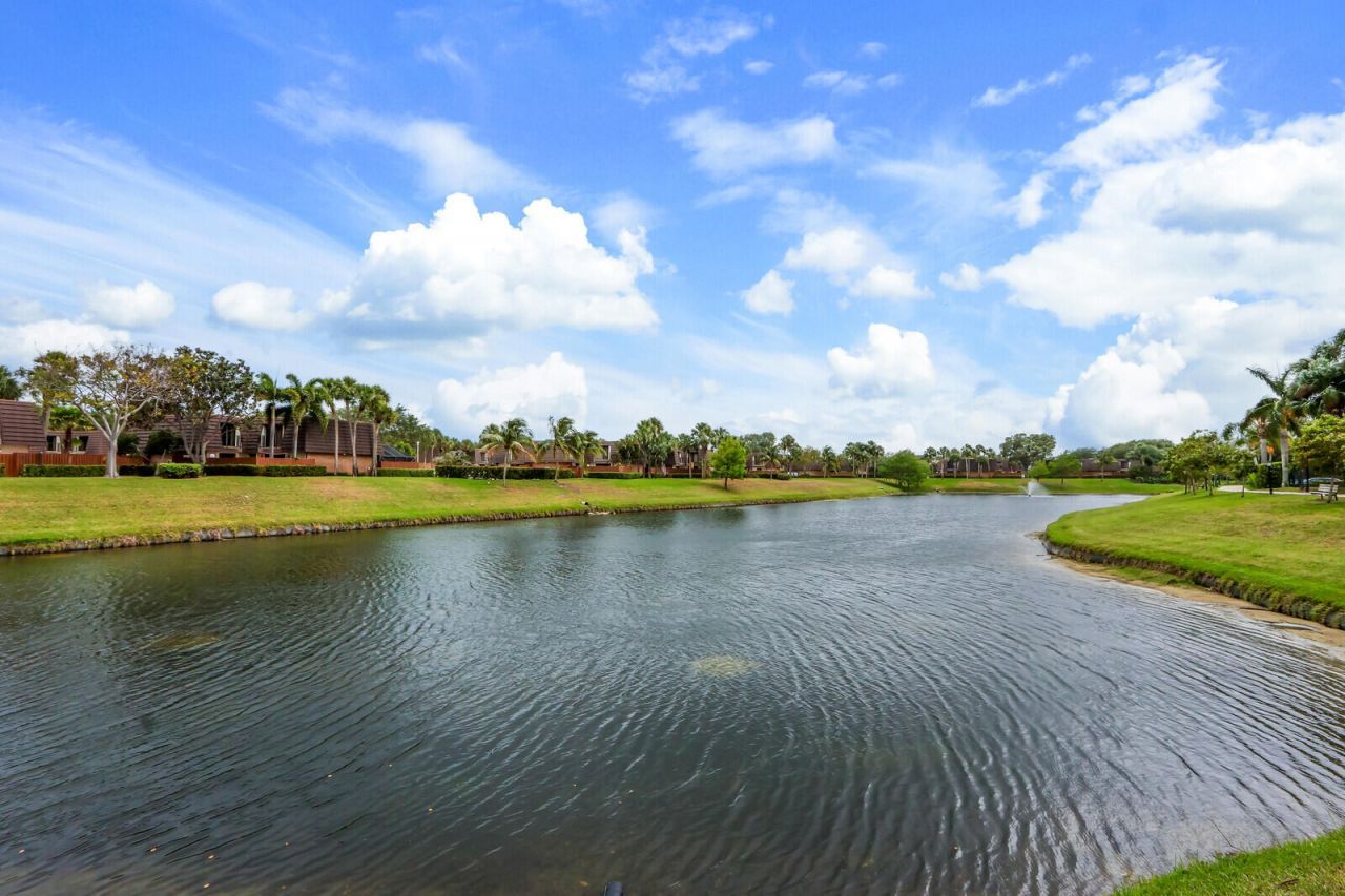 1916 19th Court, Jupiter, FL 33477 Photo