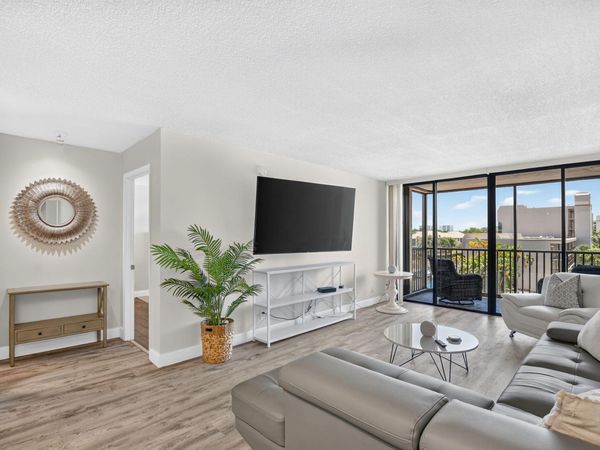 4 Royal Palm Way, Unit 403, Boca Raton, FL 33432