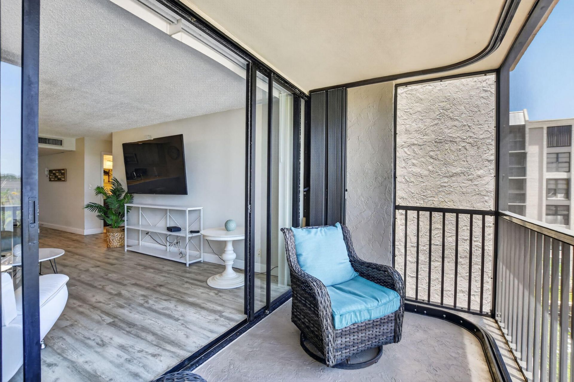 4 Royal Palm Way, Unit 403, Boca Raton, FL 33432 Photo