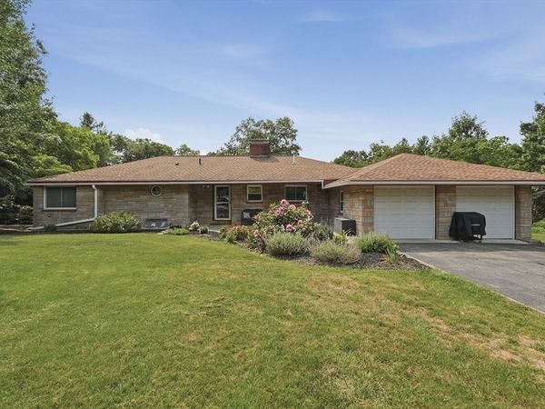 663 Orchard St, Raynham, MA 02767