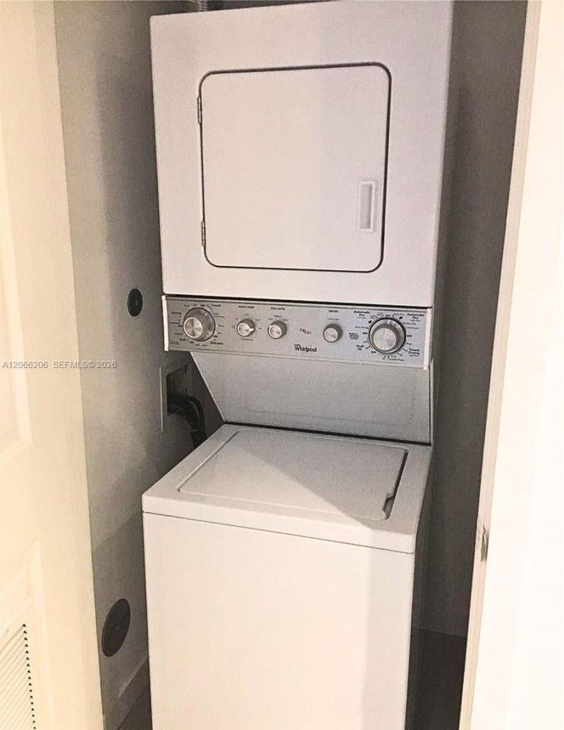 1600 NE 1st Ave , Unit 1512, Miami, FL 33132 Photo