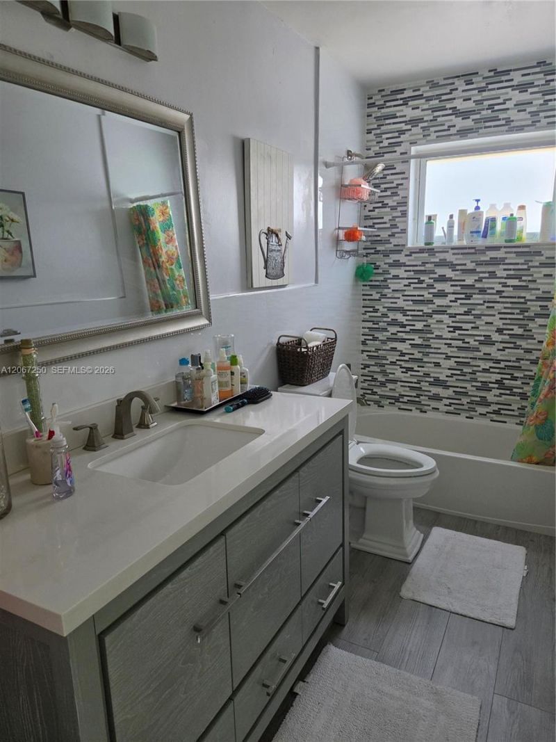 1101 Starling Ave , Miami Springs, FL 33166 Photo