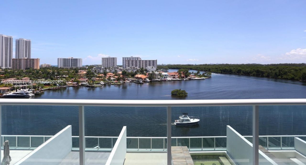 400 Sunny Isles Blvd , Unit 806, Sunny Isles Beach, FL 33160 Photo