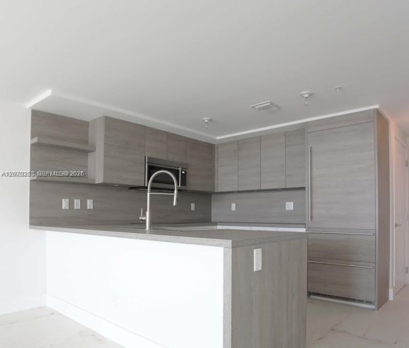 400 Sunny Isles Blvd , Unit 806, Sunny Isles Beach, FL 33160 Photo
