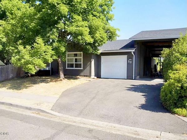 53 Betty Jo Way, Talent, OR 97540