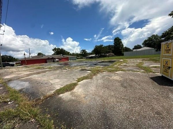 7811 E ST BERNARD Highway , Violet, LA 70043