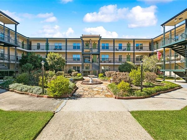 2700 WHITNEY Place , Unit 830, Metairie, LA 70002