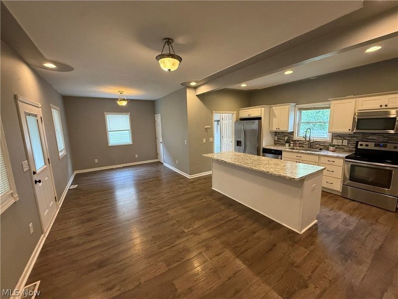 631 Mill Avenue, Amherst, OH 44001 Photo 11