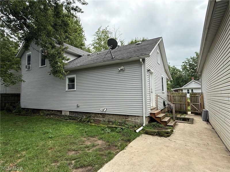 631 Mill Avenue, Amherst, OH 44001 Photo 6