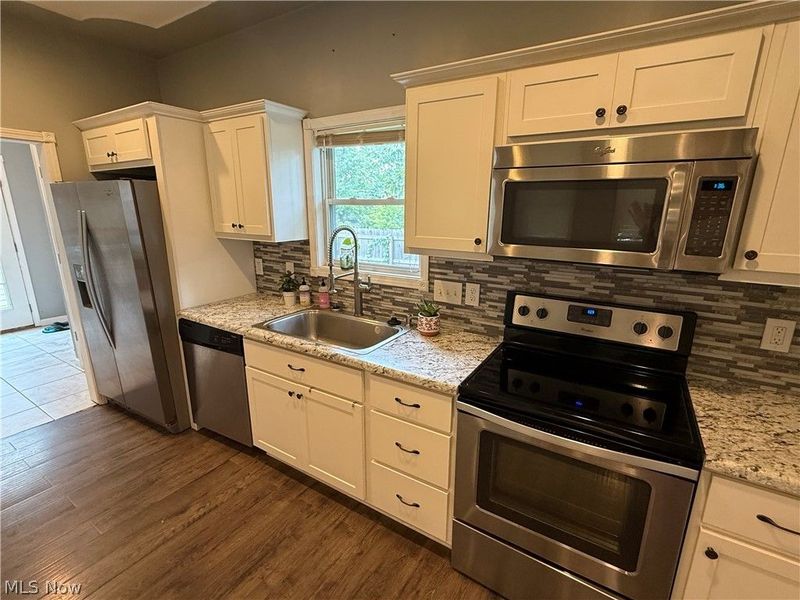 631 Mill Avenue, Amherst, OH 44001 Photo 8