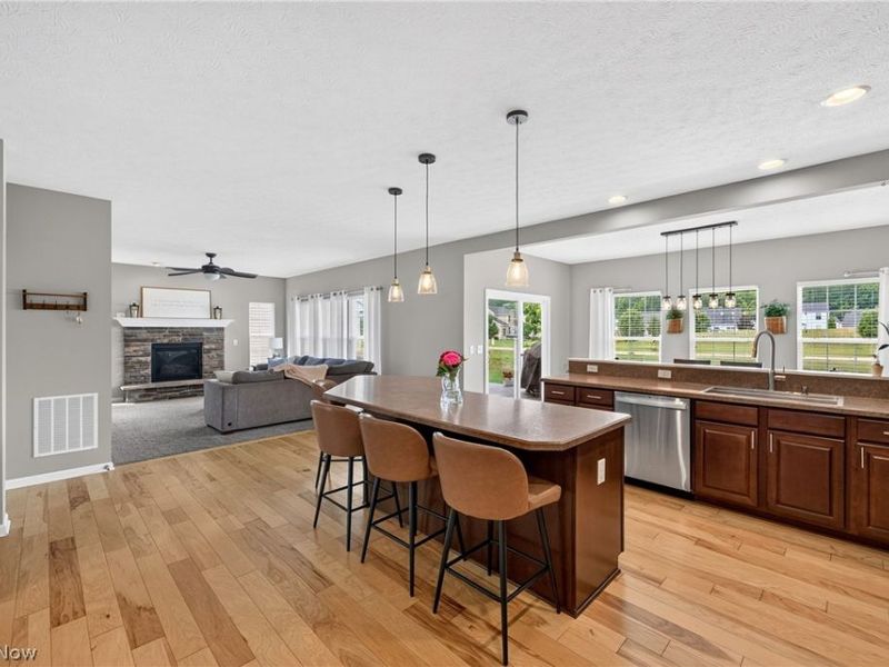 37502 Tail Feather Drive, North Ridgeville, OH 44039 Photo 16
