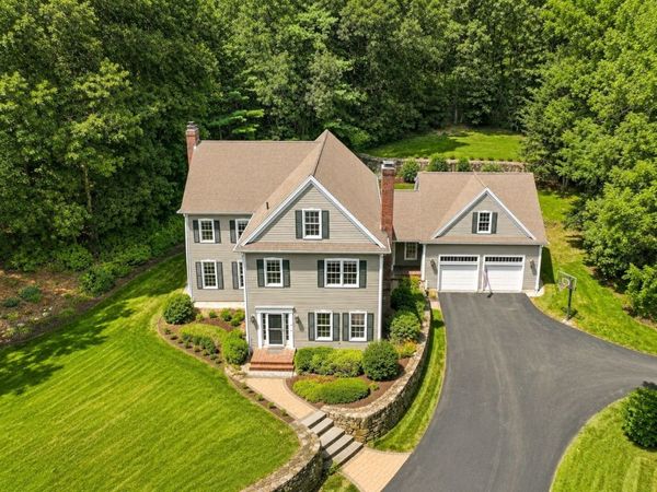 3 Graystone Way, Southborough, MA 01772