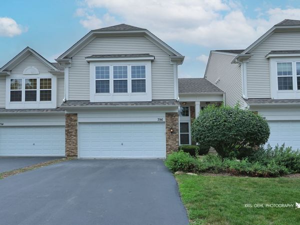 796 Pointe Drive , Unit 796, Crystal Lake, IL 60014