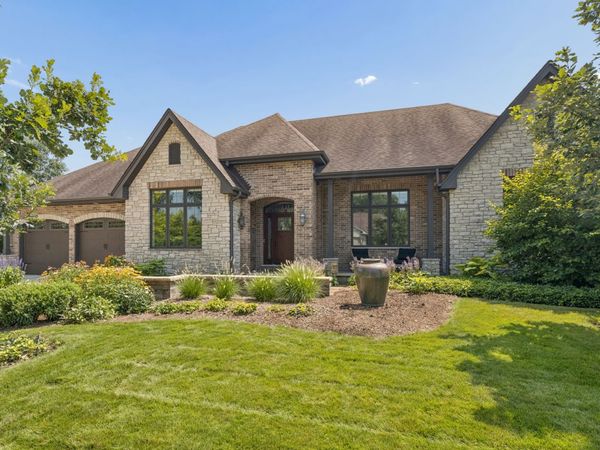 10849 Pioneer Trail , Frankfort, IL 60423