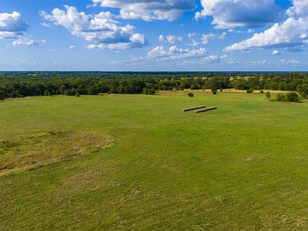 10446 Fm 859 , Edgewood, TX 75117