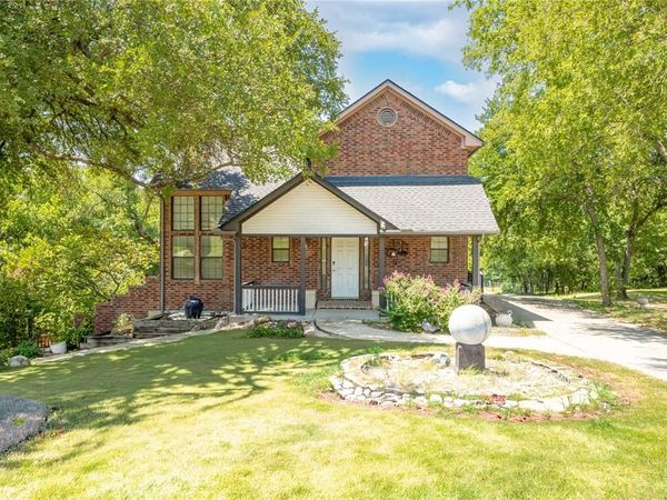 2460 Waterstone Drive, Cedar Hill, TX 75104